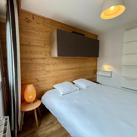 La Neste - T2 - Plein Centre - Quartier Des Termes 圣拉里苏朗